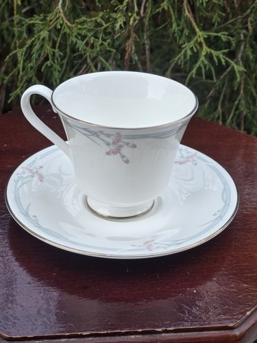 Royal doulton carnation - doulton, cup