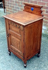 Arts & Crafts oak cabinet