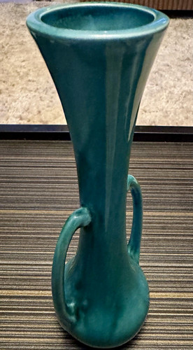 Green art pottery - art, vase