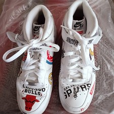 Size UK   8.5- Nike Supreme x