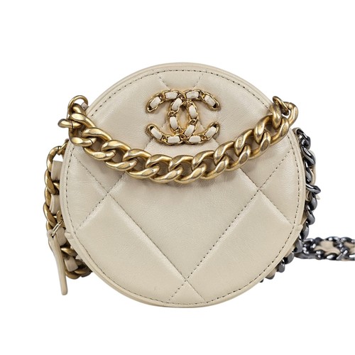 Chanel womens beige quilted - 19,