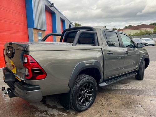 Toyota hilux standard sports - toyota,