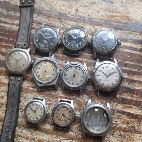 Lot wind up military - lot, of