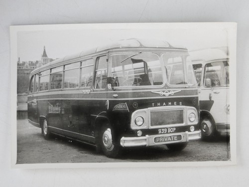 Thames central coach bus 939 - central,