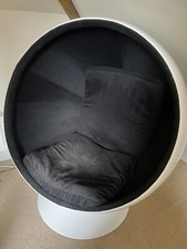 Egg Pod Chair Swivel Chair black Interior White Fiber Glass-Reinforced