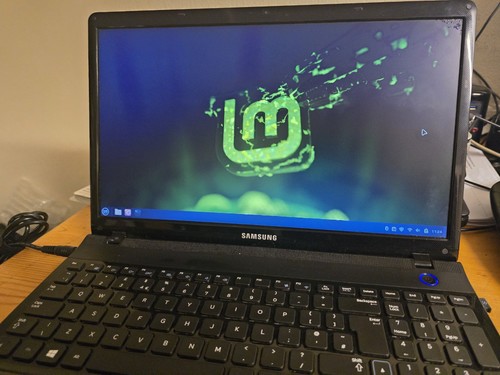 Samsung series np3530ec - 3,