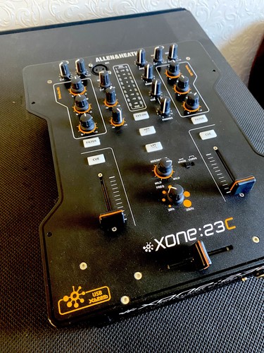 Allen and heath xone 23c - heath, 2
