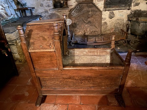 Antique georgian oak crib - antique,