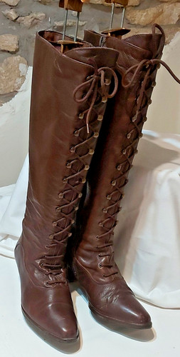 Vintage victorian goth - victorian,