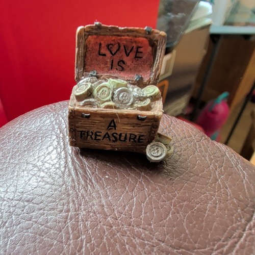 Tuskers love treasure - a,