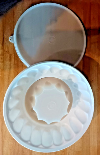 Vintage tupperware piece - vintage,