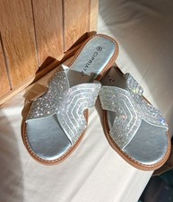 Brand New Ladies Cipriata