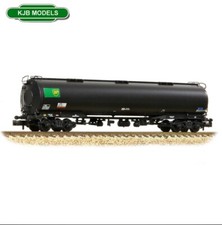 N Gauge Farish 373-566 BR 102T