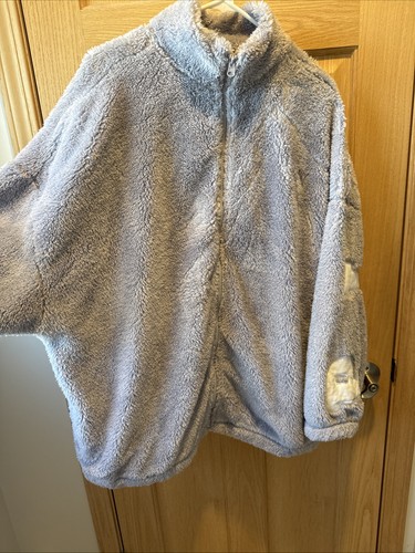 Very large oversized full - large, zip