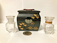 Small antique black - black, lacquer