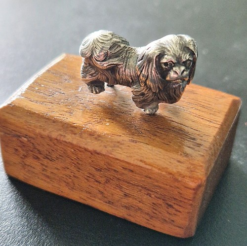 Antique silver dog solid - silver,