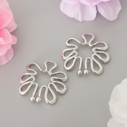 Adjustable non pierced - adjustable, clip