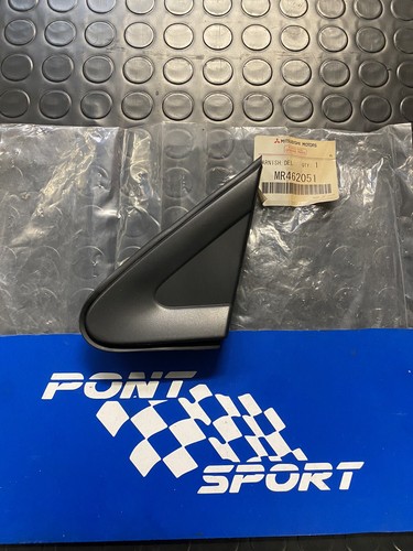 Garnish front left fender - left,