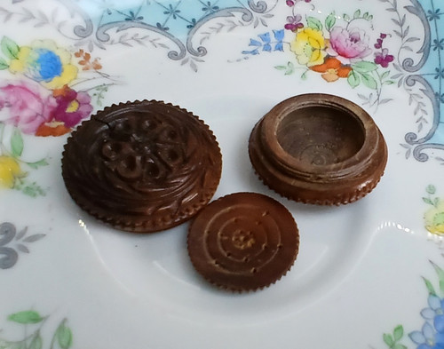 Antique small coquilla - antique,