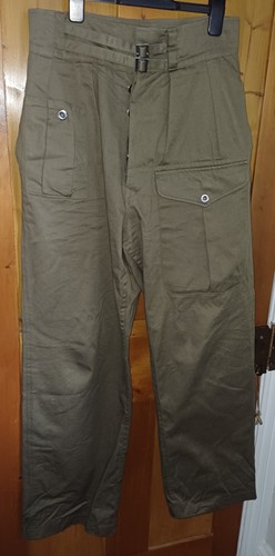 Reproduction size waist - reproduction, 32