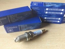 4 GENUINE VAUXHALL CAVALIER VECTRA B ANTARA CORSA CALIBRA SPARK PLUGS 9195109