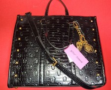 betsy johnson skull bag purse