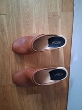 Hasbeen leather slip on clogs – Brown – size 6/39 - used - good condition.