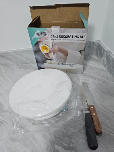 Cake decorating kit turntable - cake,