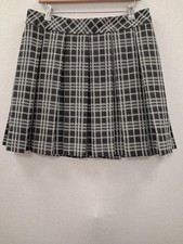 Banana Republic Black White