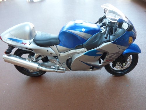Model suzuki gsx - model, 1300