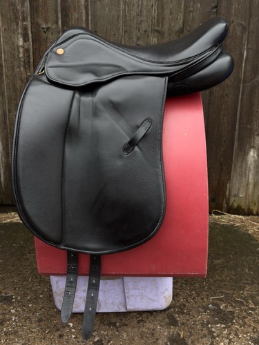 Saddle company dressage - company,