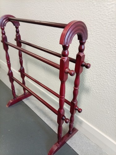 Vintage freestanding towel - vintage,