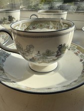Wedgewood Bone China 6 Cup Set With Creamer Chinese Legend