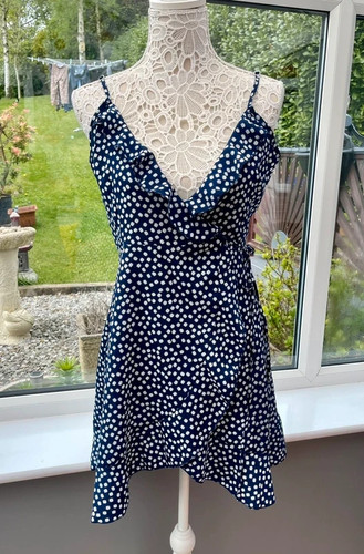 Navy blue white floral wrap - white,
