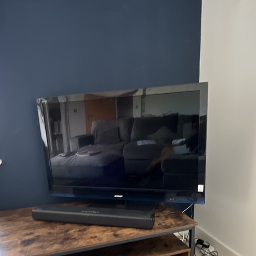 Sharp 40in lcd flat screen - 40in,