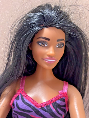 Black curvy barbie - black,