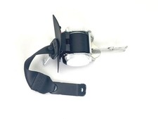 BMW i8 2017 Rear Seat Belt