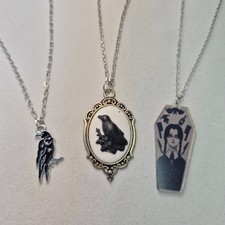 Vintage Style Cameo Raven/Crow
