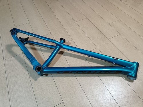 Specialized 2017 blue 26in - p3,