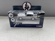Corg james bond 007 aston - bond,