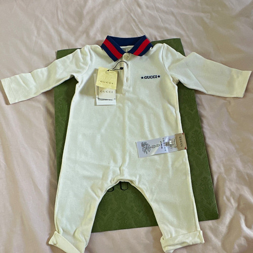 Gucci white logo - gucci,