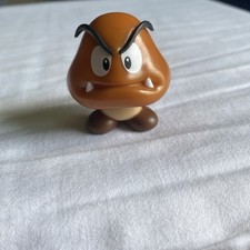 Super Mario Bros GOOMBA Figure