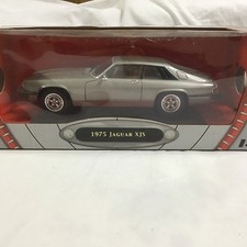 Road Signature 1/18 Scale