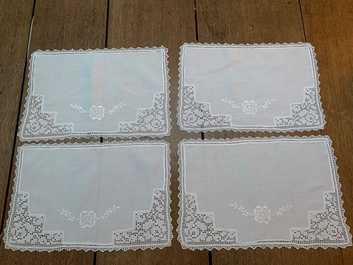Vintage placemats and 1 - placemats,