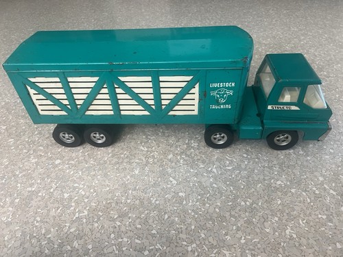 Vintage green structo - green,