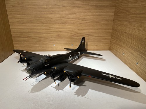 Franklin mint 17 flying - 1:48, b-17