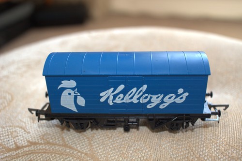 Hornby r222 kelloggs closed - hornby,