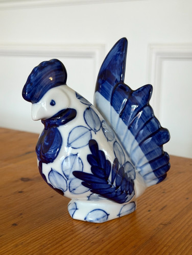 Vintage blue white hand - blue,
