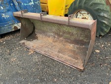2m (6' 6") front loader bucket