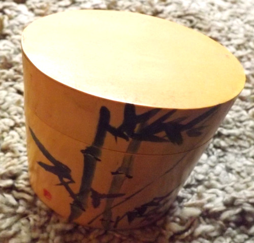 Oval wooden trinket box with - oval,